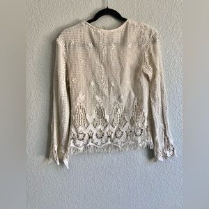 GIMMICKS by BKE buckle brand XS cream ivory lace long sleeve lined top blouse